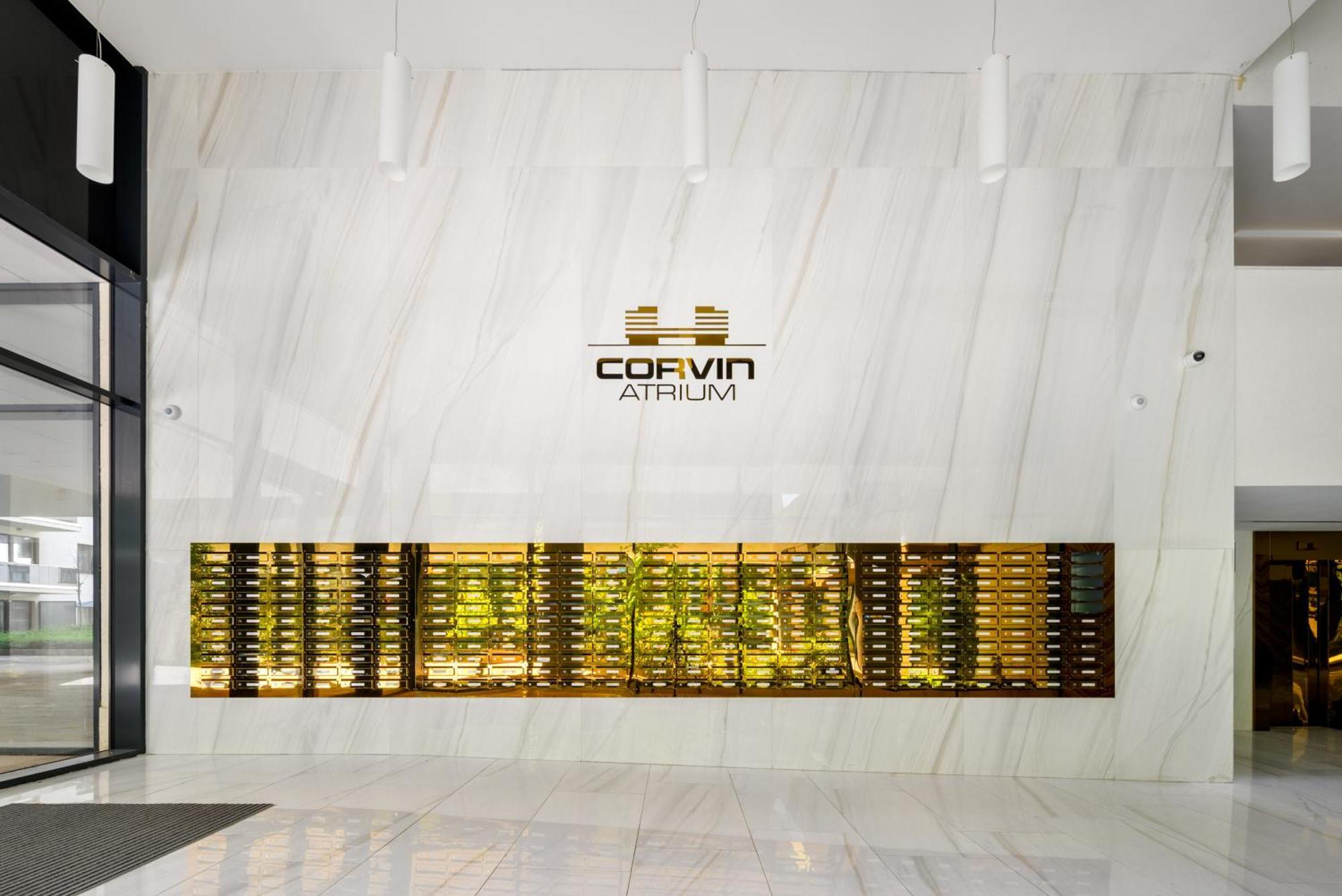 Atrium Residence Deluxe Suite-Free Parking Garage Same Building Boedapest Buitenkant foto